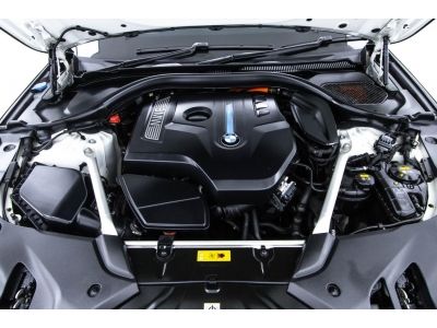 2019 BMW SERIES 5 530E M SPORT เบนซิน  ไฟฟ้าแบบเสียบปลั๊ก  ผ่อน 14,077 บาท 12 เดือนแรก รูปที่ 9